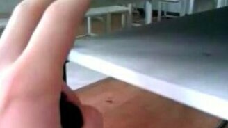 Хохочущая парта - смотреть видео (0:20)