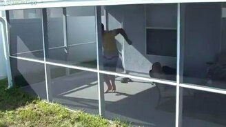 Лбом не прошиб - смотреть видео (0:09)