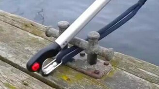 Удобное и загадочное приспособление - смотреть видео (0:37)