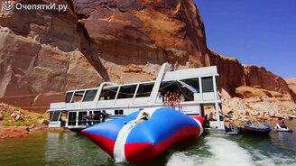 Летнее экстремальное развлечение на воде - смотреть видео (2:39)