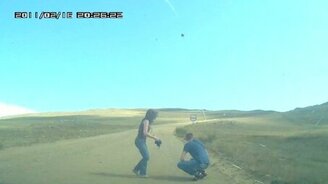 Суслик застрял в собственной норе - смотреть видео (1:37)