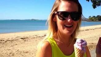 Птичье точное попадание - смотреть видео (0:15)