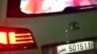 Телек в заднем стекле автомобиля - смотреть видео (0:45)