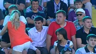 Мужчины никогда не будут равнодушны к женщинам - смотреть видео (0:22)