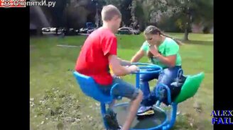 Забавные и опасные провалы и приколы - смотреть видео (3:53)