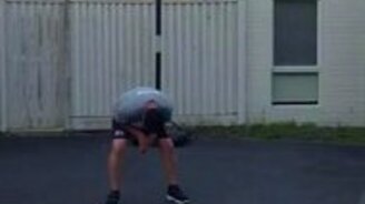 Неожиданно удачный бросок - смотреть видео (0:43)