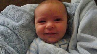 Детские эмоции после пробуждения - смотреть видео (1:05)