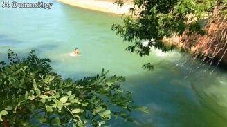 Парень против пучины - смотреть видео (0:50)