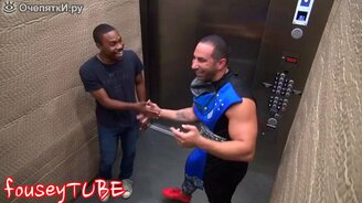 Мортал Комбат в лифте - смотреть видео (2:15)