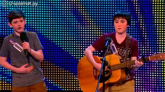 Талантливый дуэт мальчиков - смотреть видео (2:12)