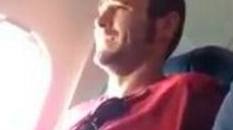 Дебютный полёт на самолёте - смотреть видео (2:01)