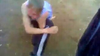 Опасная неудача на турнике - смотреть видео (0:31)