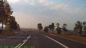 Удачный исход на дороге - смотреть видео (0:49)