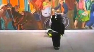 Карлик Майкл Джексон - смотреть видео (1:49)