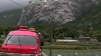 Захватывающее вулканическое зрелище - смотреть видео (1:12)