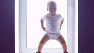 Музыкально-позитивное дитё - смотреть видео (0:15)