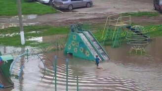 Аквапарк по-русски - смотреть видео (1:14)