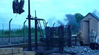 Как загрузить почту в движущийся поезд - смотреть видео (0:28)