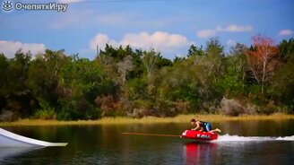 Безумные водные развлечения на ватрушках - смотреть видео (2:40)
