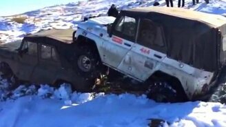 Зачатие стандартного УАЗа - смотреть видео (0:26)