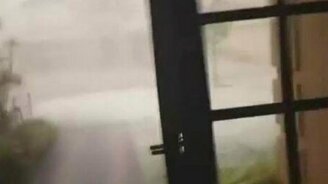 Иностранец впервые видит град - смотреть видео (0:52)