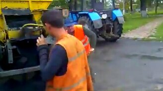 Вот так лепят дороги - смотреть видео (1:14)