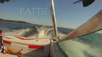 Кувырки на водной подушке - смотреть видео (1:46)