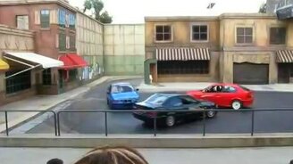 Трюк-кольцо с машинами - смотреть видео (1:31)