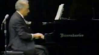 Весёлый пианист - смотреть видео (0:27)