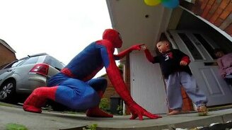 Папа-спайдермен - смотреть видео (1:28)