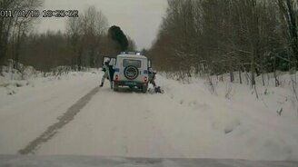 Внезапная спецоперация на дороге - смотреть видео (1:24)