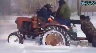 Приколы сельской России - смотреть видео (3:16)