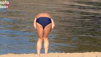 Оригинальная зарядка у воды - смотреть видео (3:08)