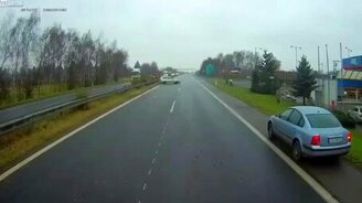 Чёртово место на дороге - смотреть видео (1:39)