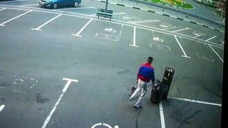 Нерассчётливый дворник - смотреть видео (0:36)