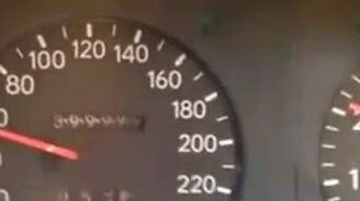 Круглая цифра на одометре - повод для праздника - смотреть видео (0:12)