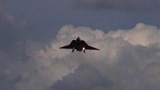 Виражи на авиашоу - смотреть видео (4:34)