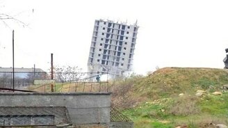 Новая пизанская башня - смотреть видео (0:24)