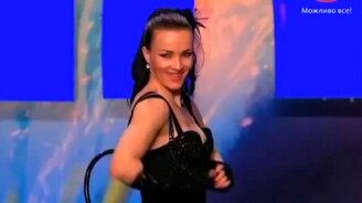 Балансирующая красотка - смотреть видео (3:34)