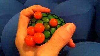 Игрушка против тоски - смотреть видео (0:12)