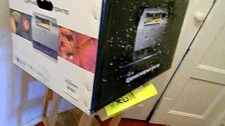 Суровый метатель палочек для еды - смотреть видео (0:12)