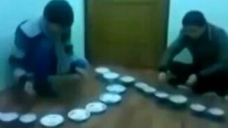 Джингл Беллз на тарелках - смотреть видео (0:50)