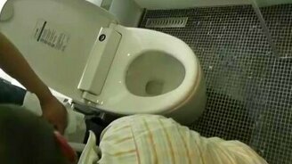 Южнокорейский туалет - смотреть видео (2:22)