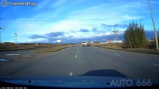 Удачные исходы аварий на дороге - смотреть видео (3:24)