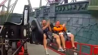 Аттракцион для тех, кому не хватает эмоций - смотреть видео (1:52)