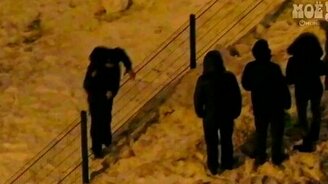 Когда скучно в засаде - смотреть видео (1:35)