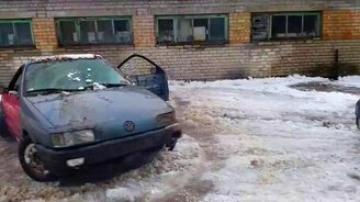 Полноприводная легковушка - смотреть видео (0:18)