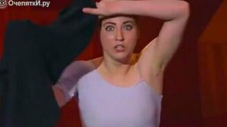 Трагичный танец двух близняшек - смотреть видео (4:02)