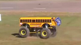 Самый бесполезный школьный автобус - смотреть видео (1:39)