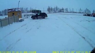 Решил дрифтануть - смотреть видео (0:37)